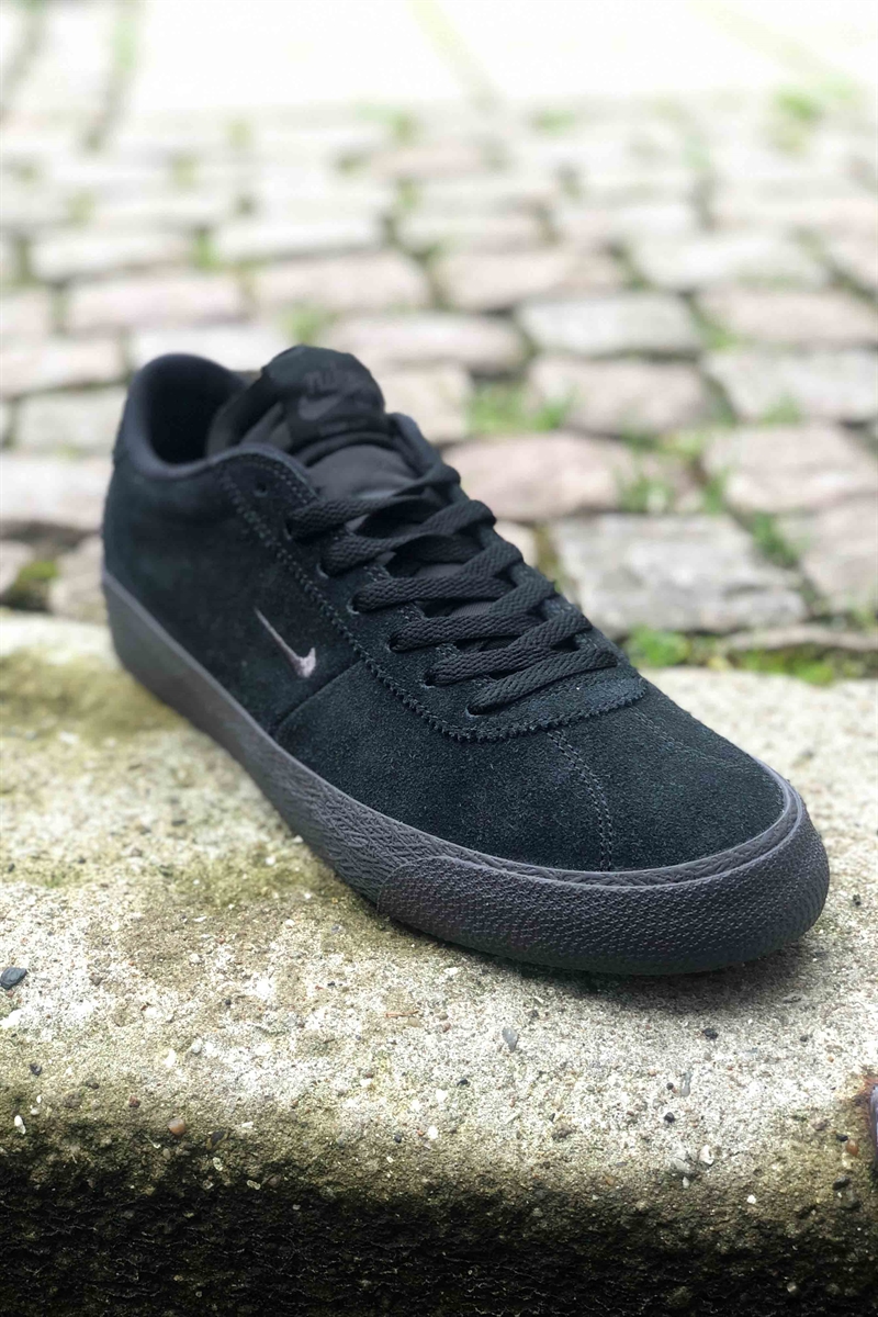nike zoom bruin black