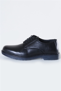 Liebhaveri Chris Derby Black