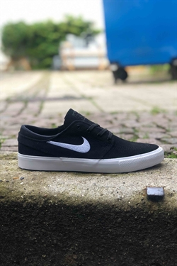 Nike Zoom Janoski Black/White