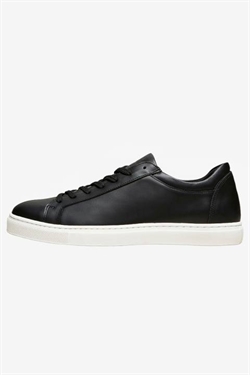 Selected SLHVan Trainer Black